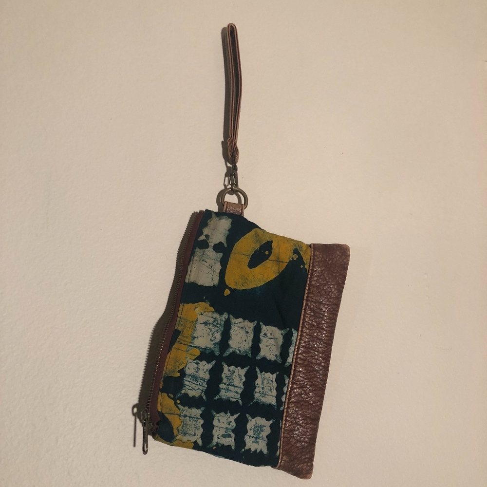 VANS tie dye wristlet